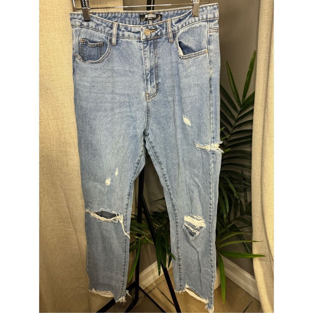 MISSGUIDED Distressed Jeans Size 8